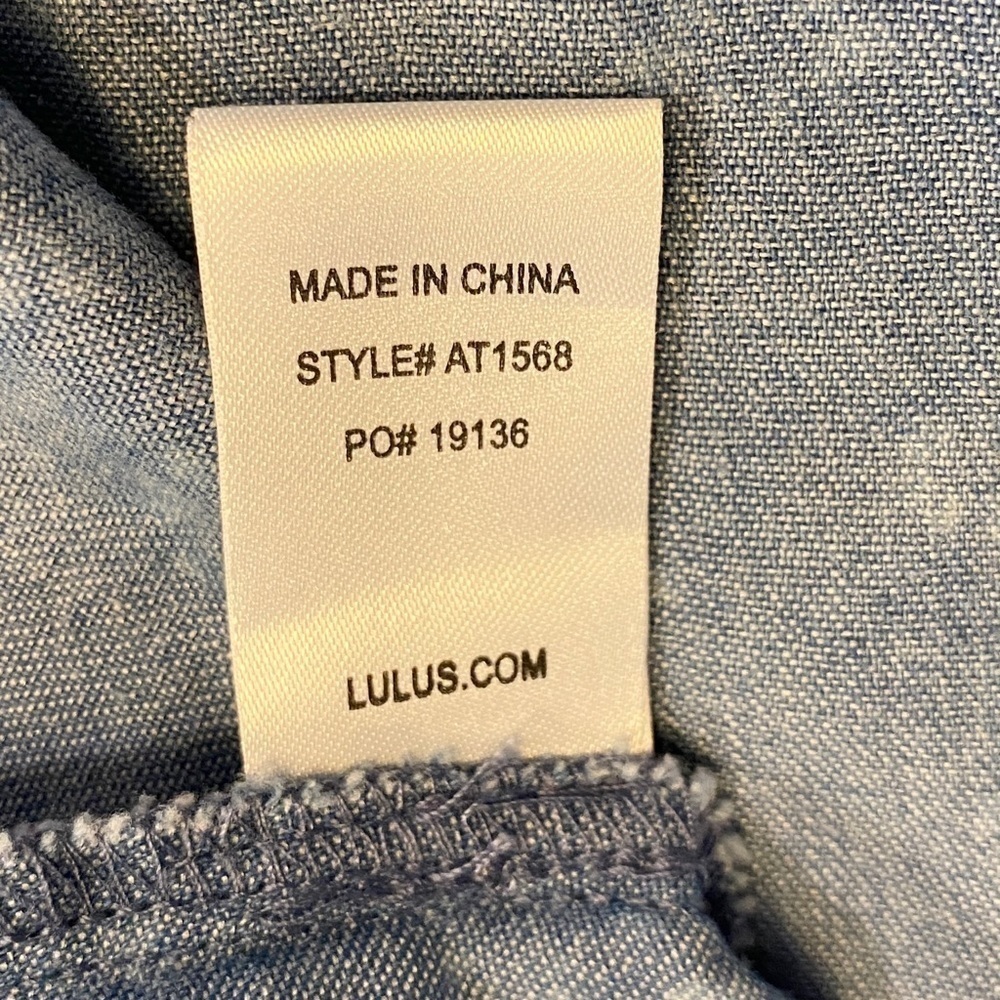 Lulus Carmelia Blue Floral Print Chambray Off-the-Shoulder Crop Top Size Small - Picture 8 of 10